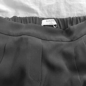 Babaton Classic Cropped Trouser